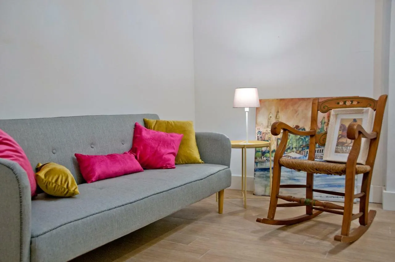 Apartment Calle San Bernardo, 9 Hotel Seville